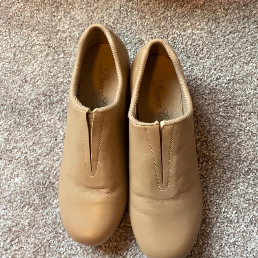 🔵 Tap Shoes by: Dance Class Rhythm Tones